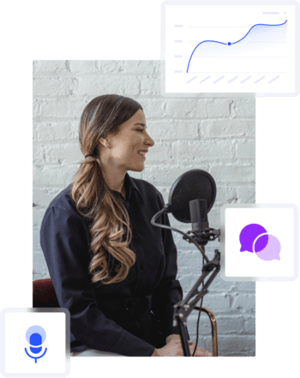 Une photo d'une personne qui enregistre un podcast
