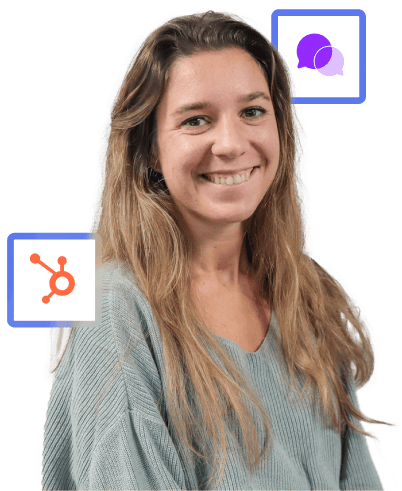 Photo de Clara avec pictogramme HubSpot