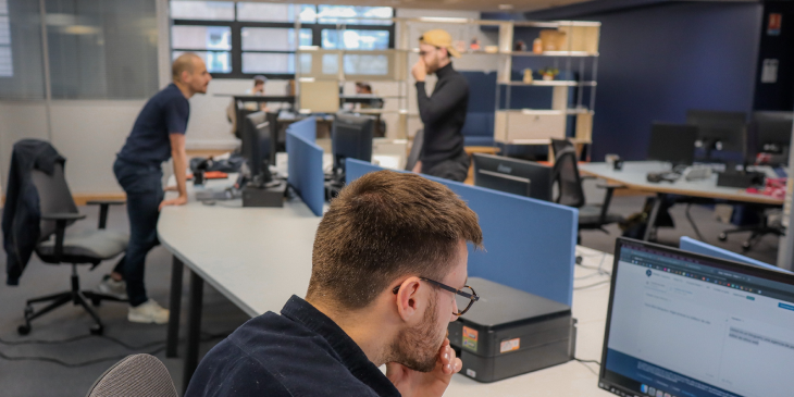 Flex office dans un bureau français